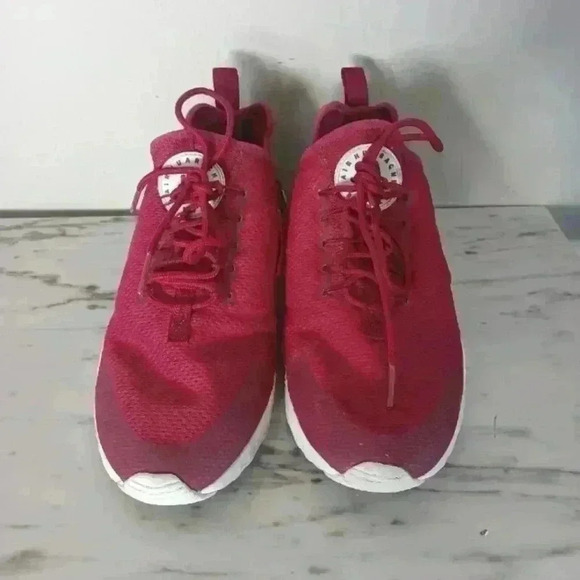Nike Air Huarache Women's Run Ultra Bourdeux Sneaker 8.5 - Picture 2 of 14